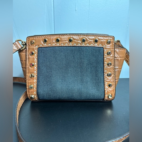 Michael Kors Selma Mini Messenger Dark denim Purse Crossbody - Picture 2 of 16
